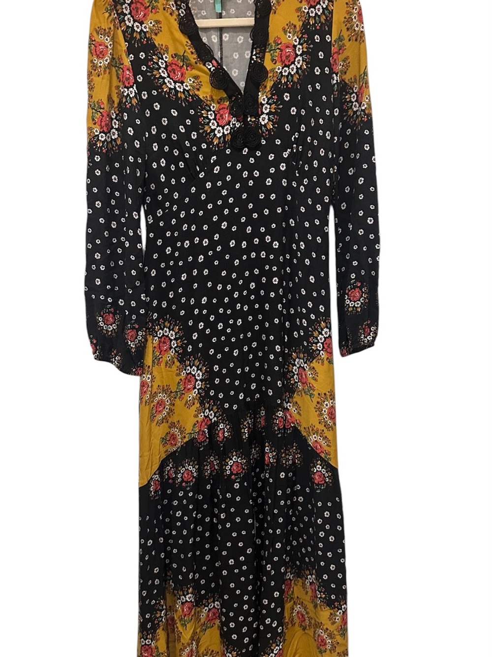 Farm Rio Floral Pattern Long Sleeve Maxi Dress in Black and Mustard Size S